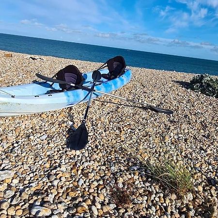 Wow I'M Living On The Beach. Luxury 4 Bed Sleeps 8 Pagham Exterior photo